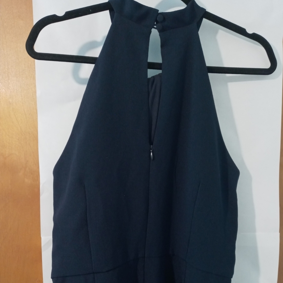 Julia Jordan, Size 10, Elegant Jumpsuit, Navy, mock halter - Picture 3 of 5